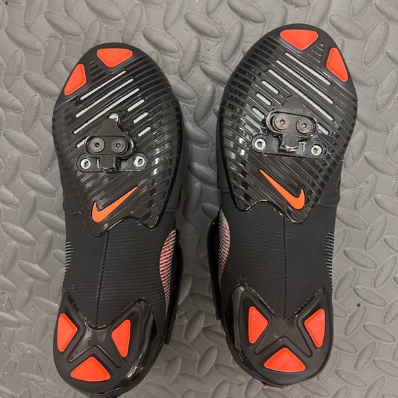BRAND NEW NIKE SUPPERREP CYCLE SHOES - Picture 2 of 4